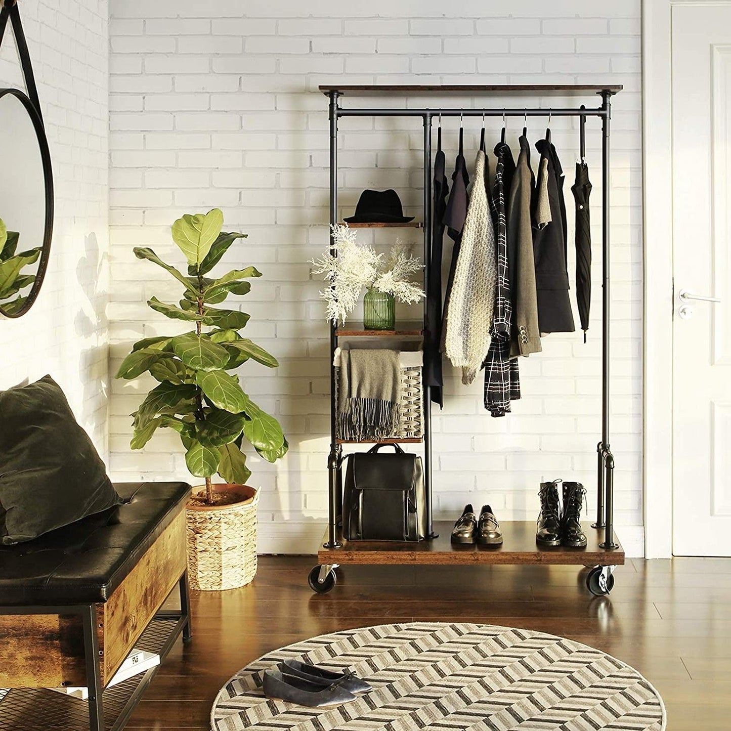 Estante de lavandería industrial de 5 niveles para ropa con ruedas