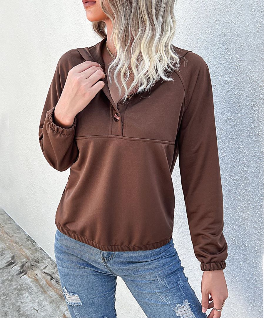 Sudadera con capucha y medio cierre de botones