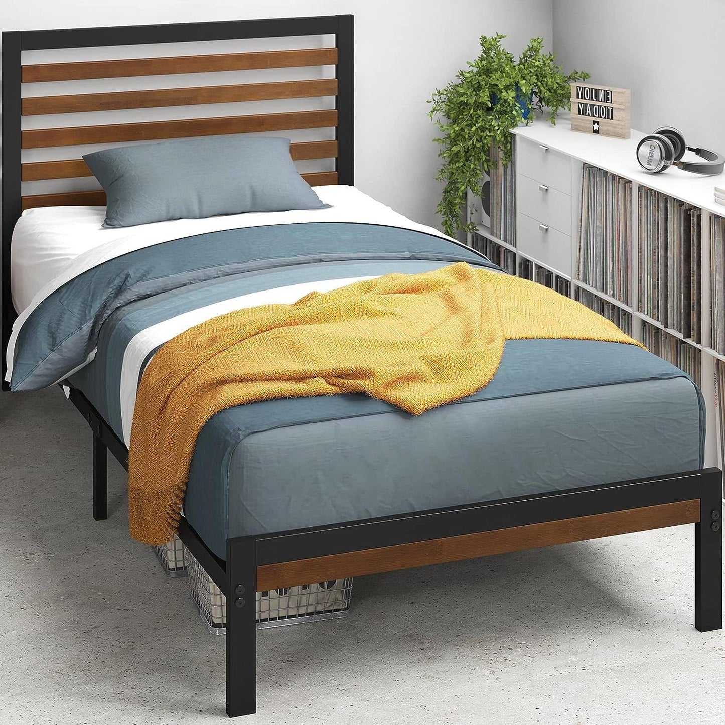 Estructura de cama individual de plataforma de metal con cabecero y pie de cama de bambú laminado