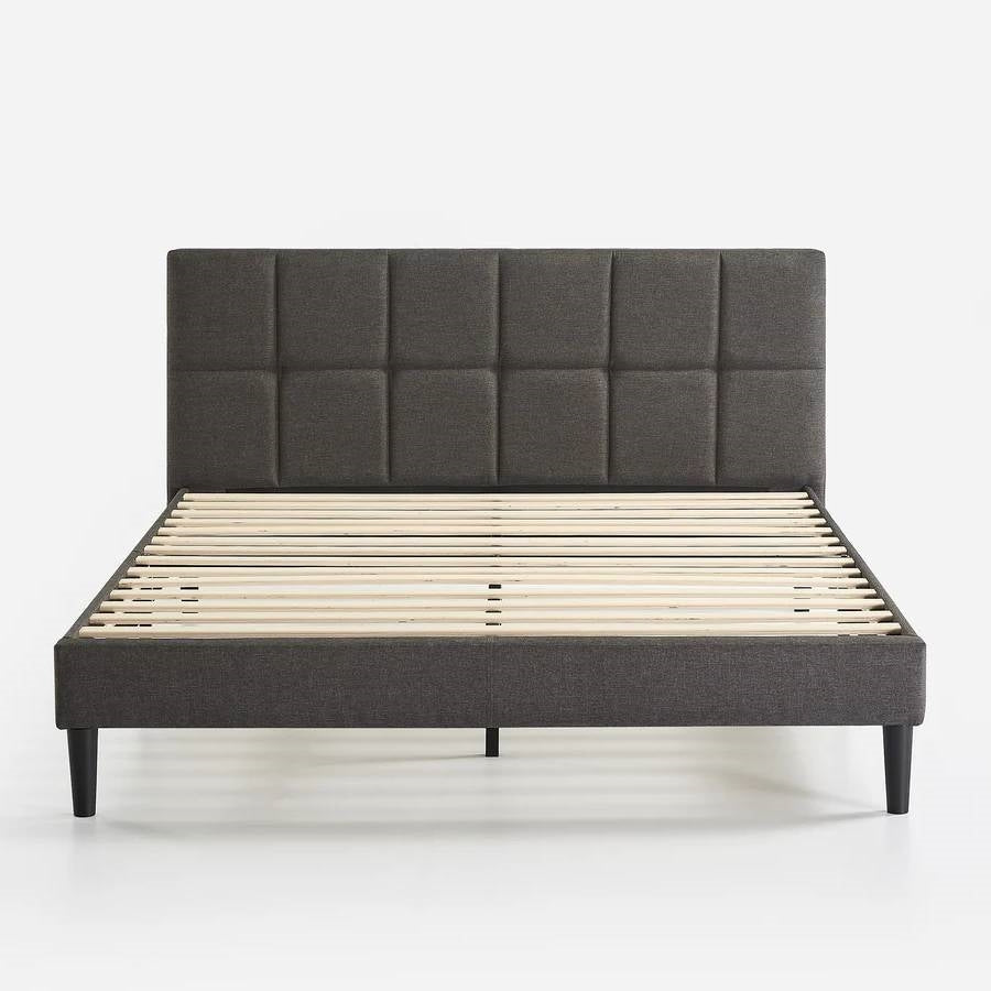 Estructura de cama plataforma tapizada gris tamaño King con cabecero acolchado
