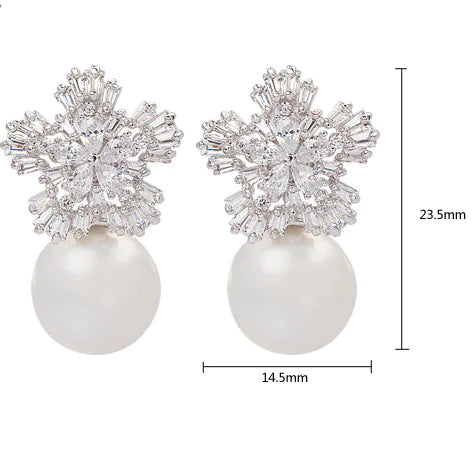Pendientes de perlas de copo de nieve y conjunto de collar de perlas de concha