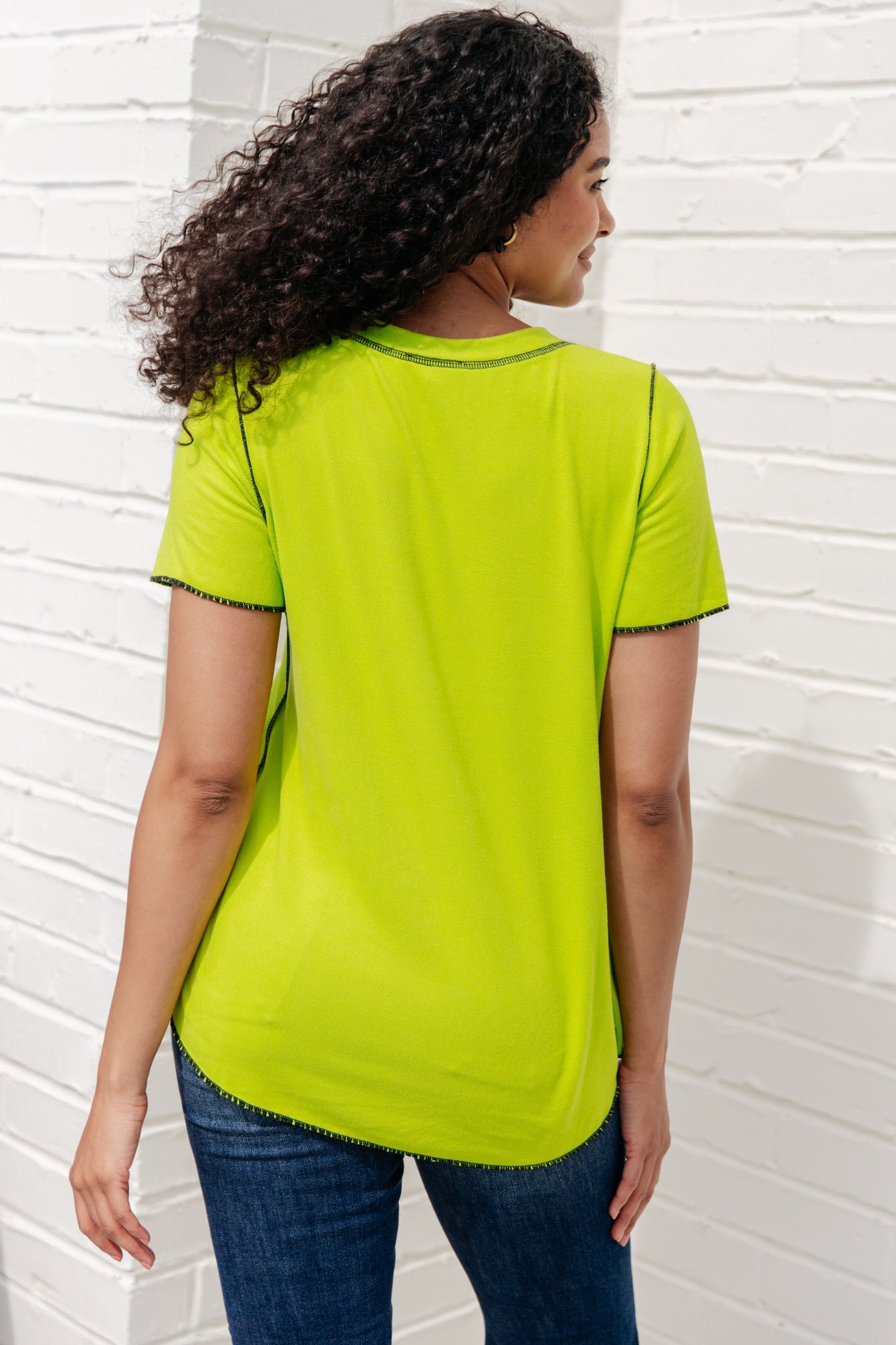 Top en Contraste Limones y Limas