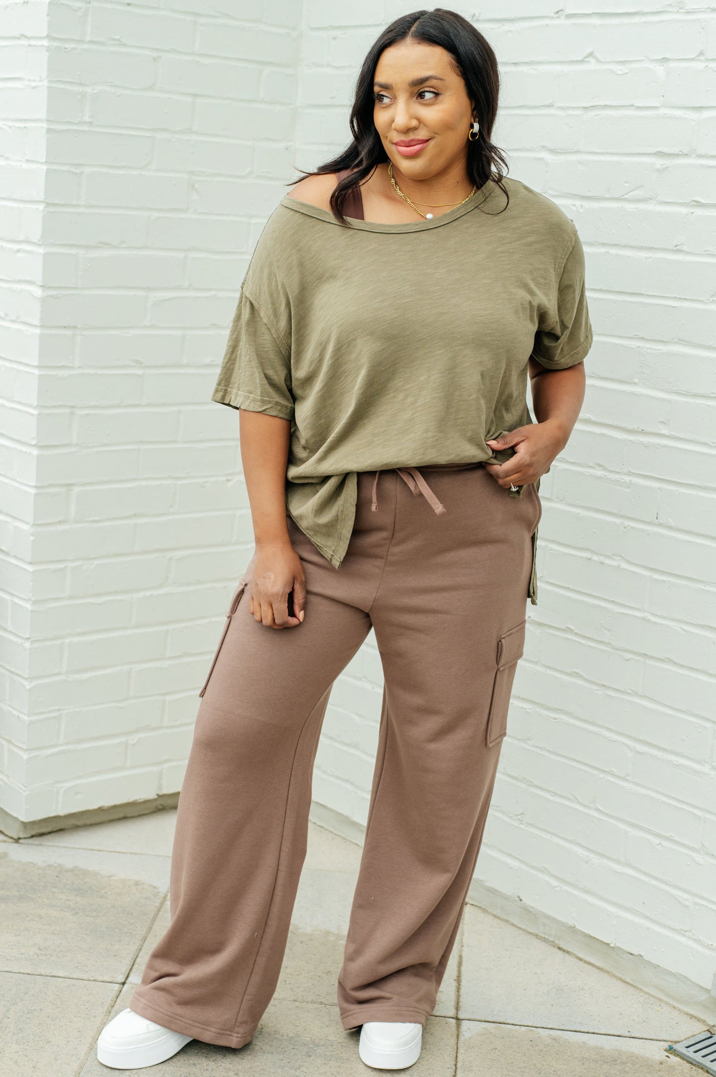 Camiseta Let Me Live Relaxed en color Verde Militar
