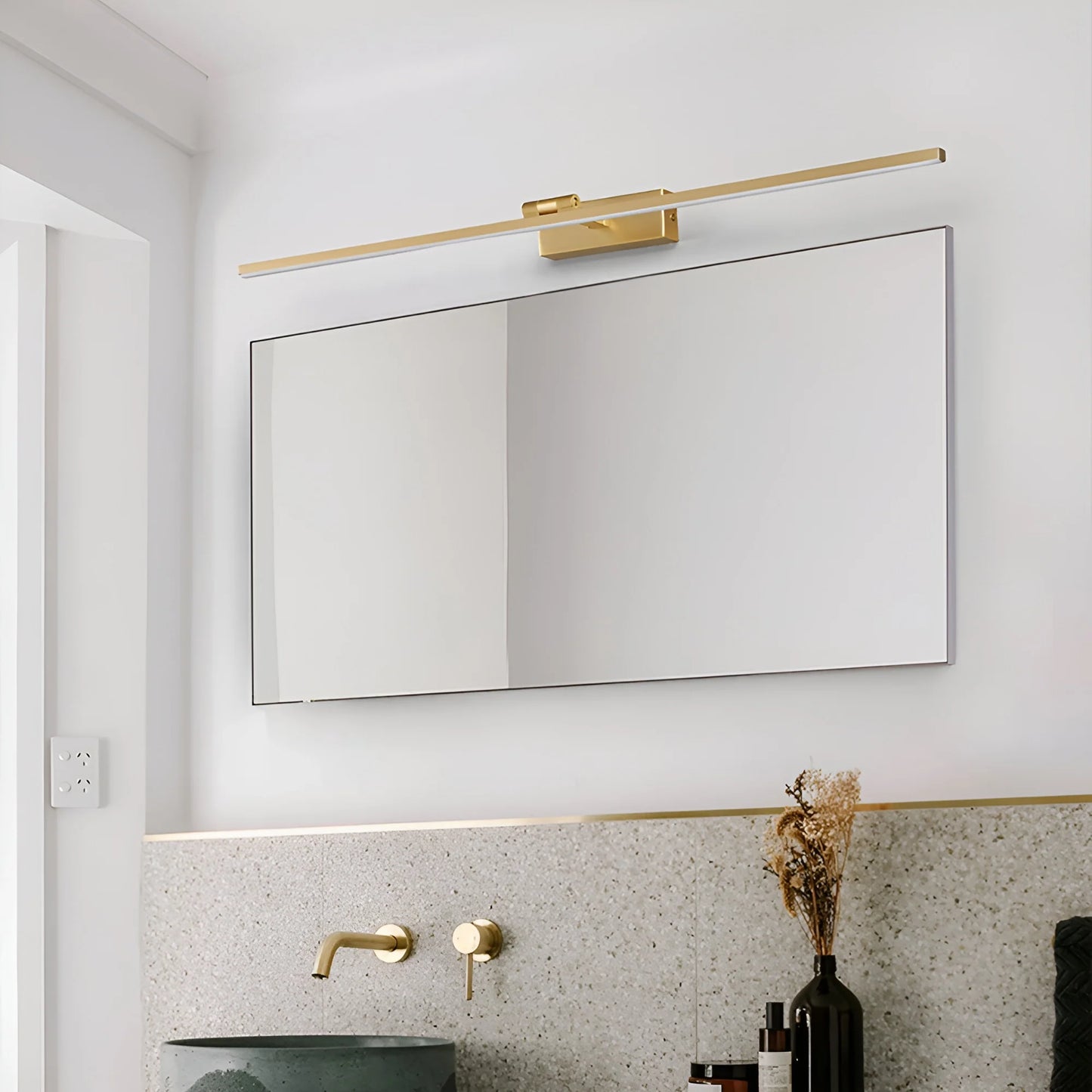 Aplique de baño lineal