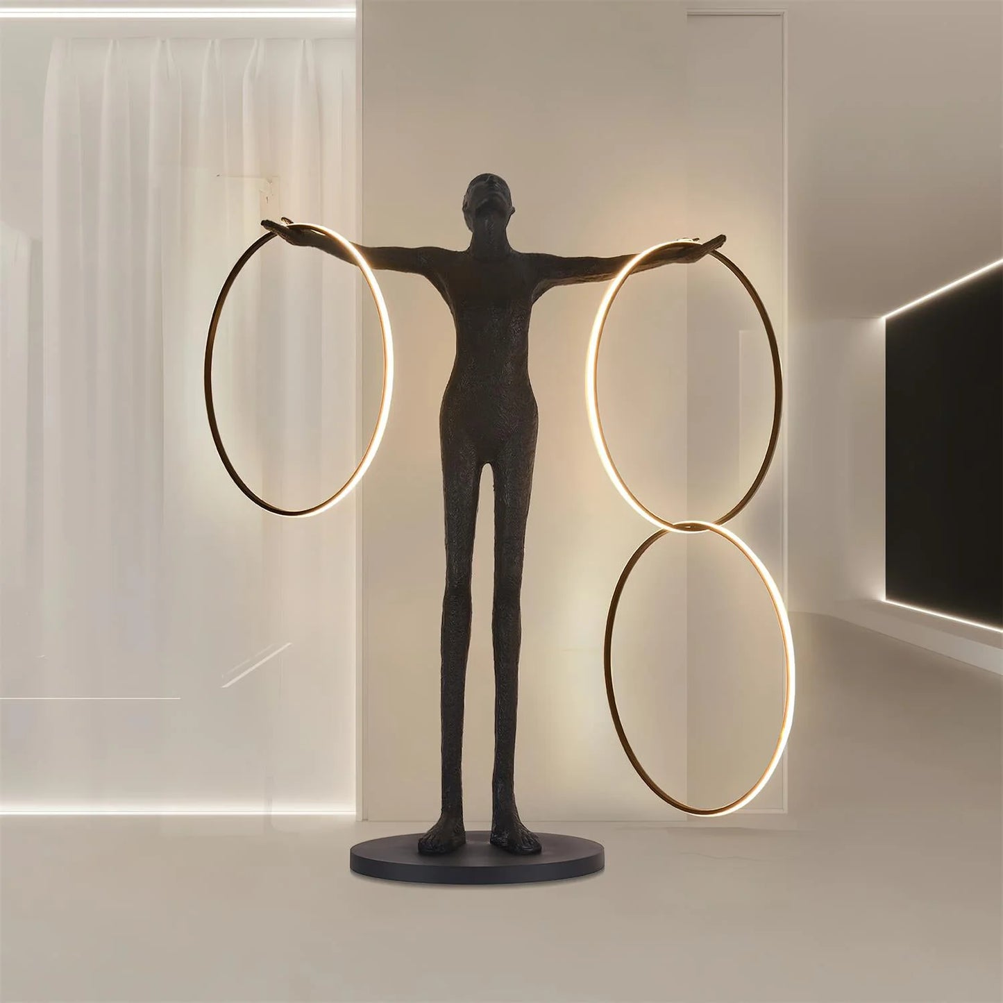 Lámpara de pie con figura de aro de escultura Liva