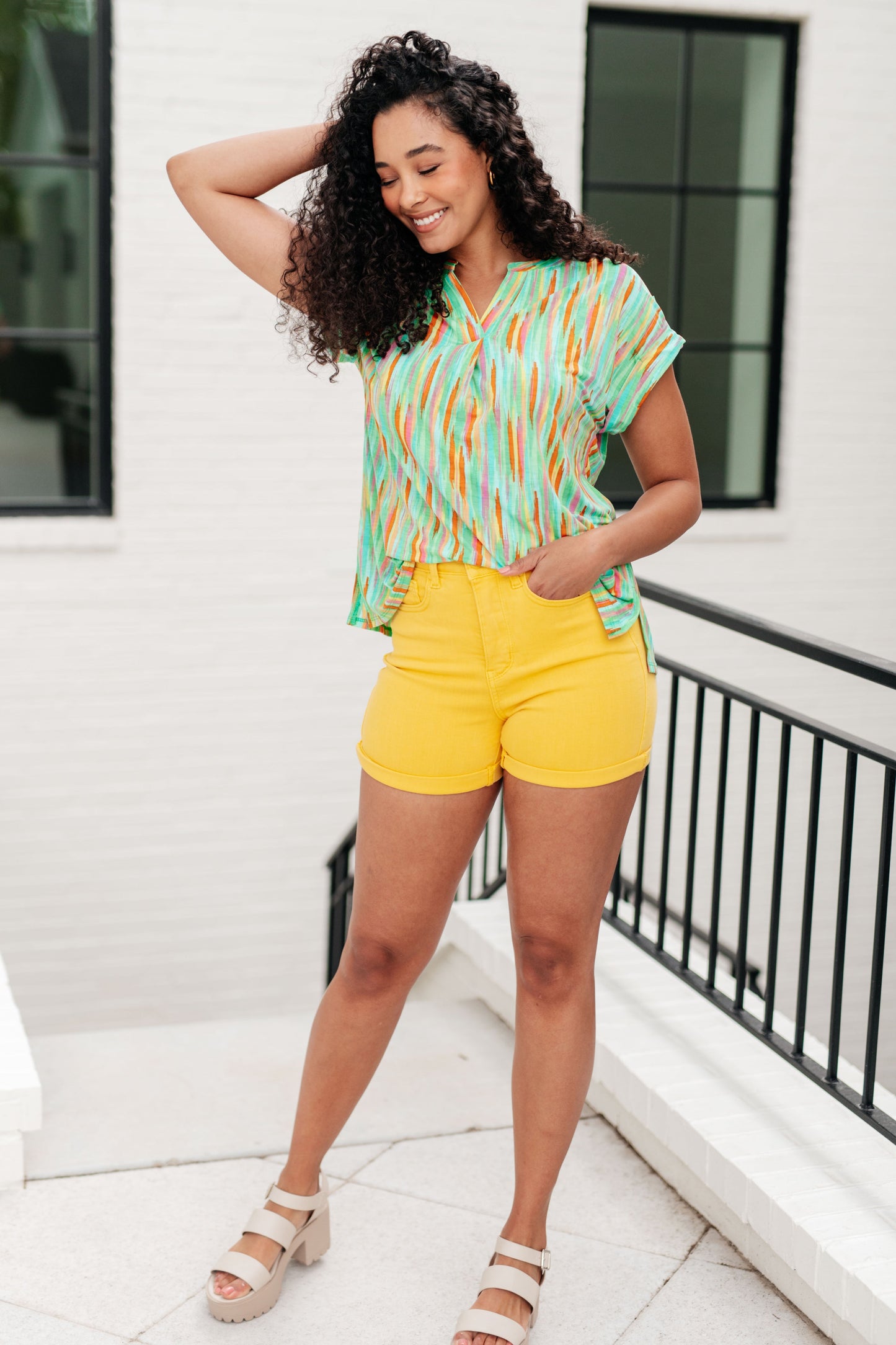 Top Lizzy de manga casquillo a rayas multicolor lima y esmeralda