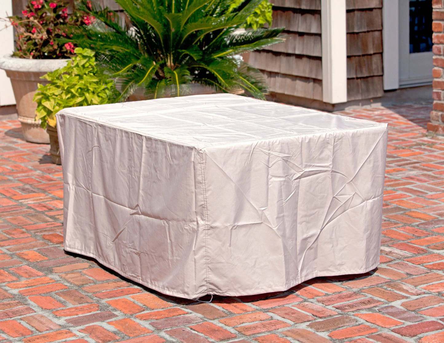 Mesa fogata de gas convertible rectangular de aluminio Longmont de 48"