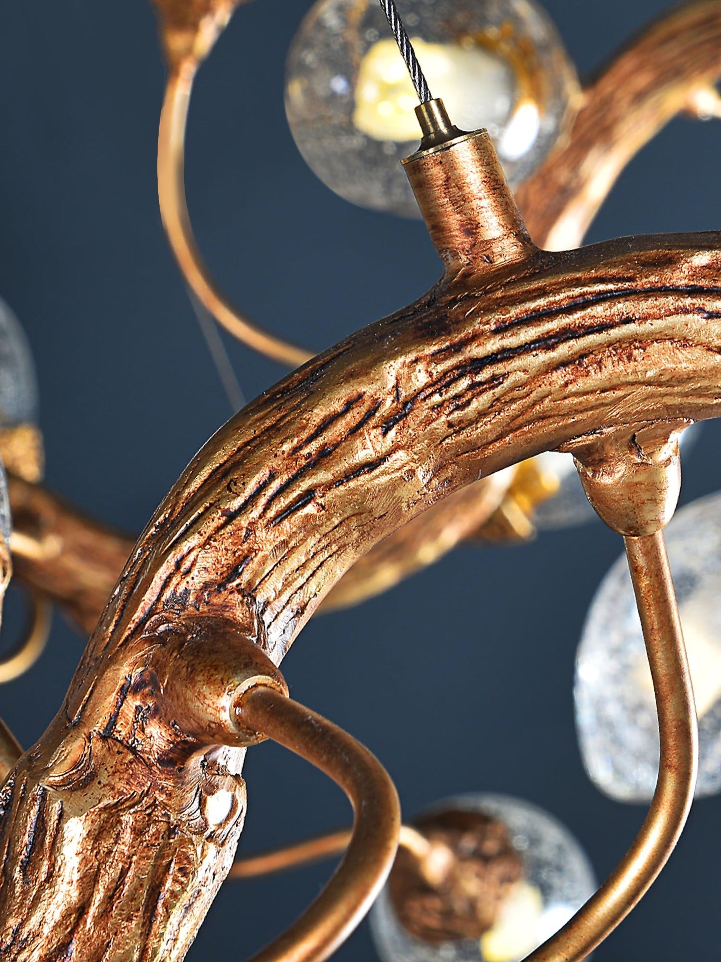 Candelabros de latón de loto