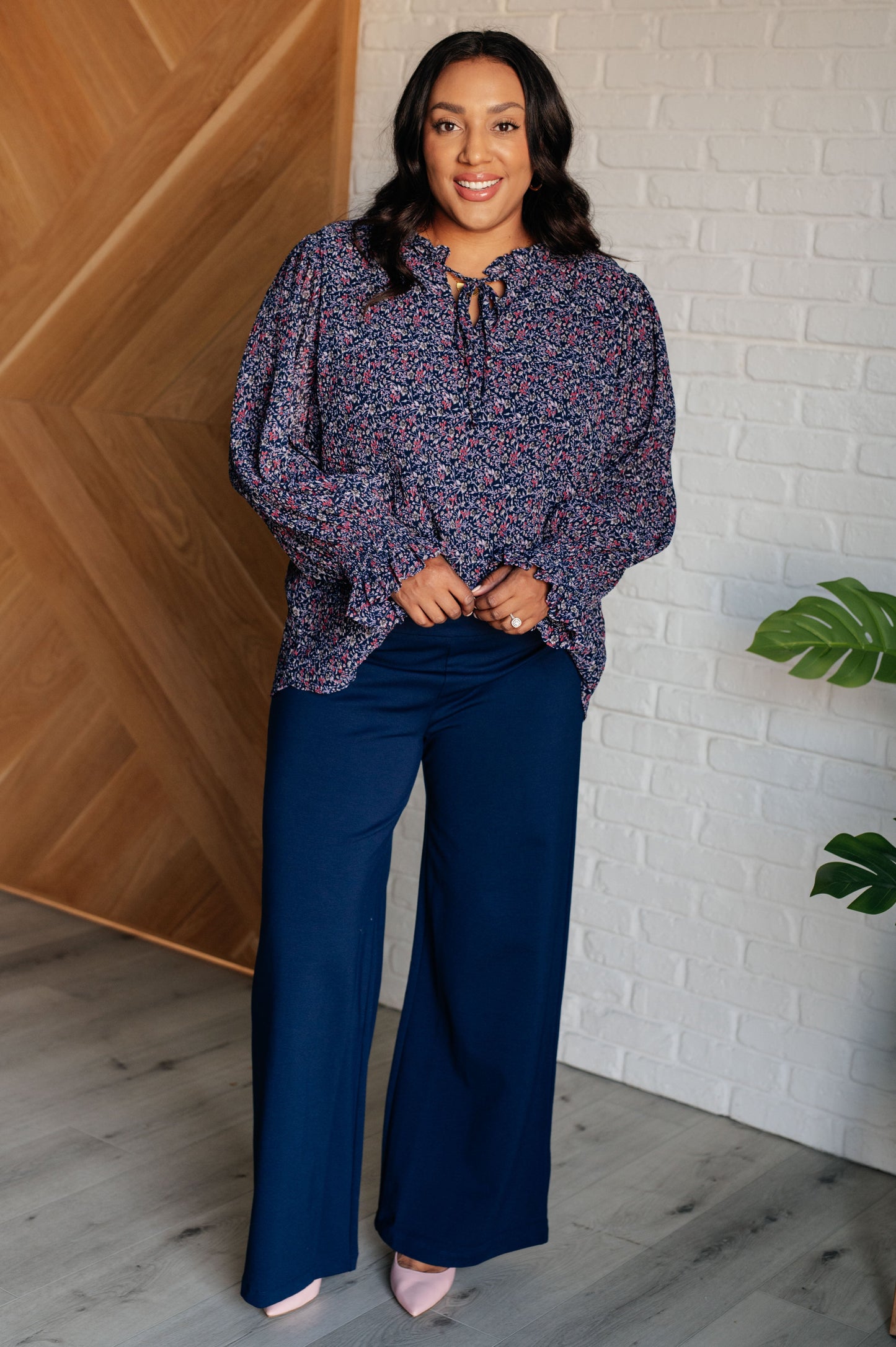 Pantalones Mágicos de Pierna Ancha en Azul Marino