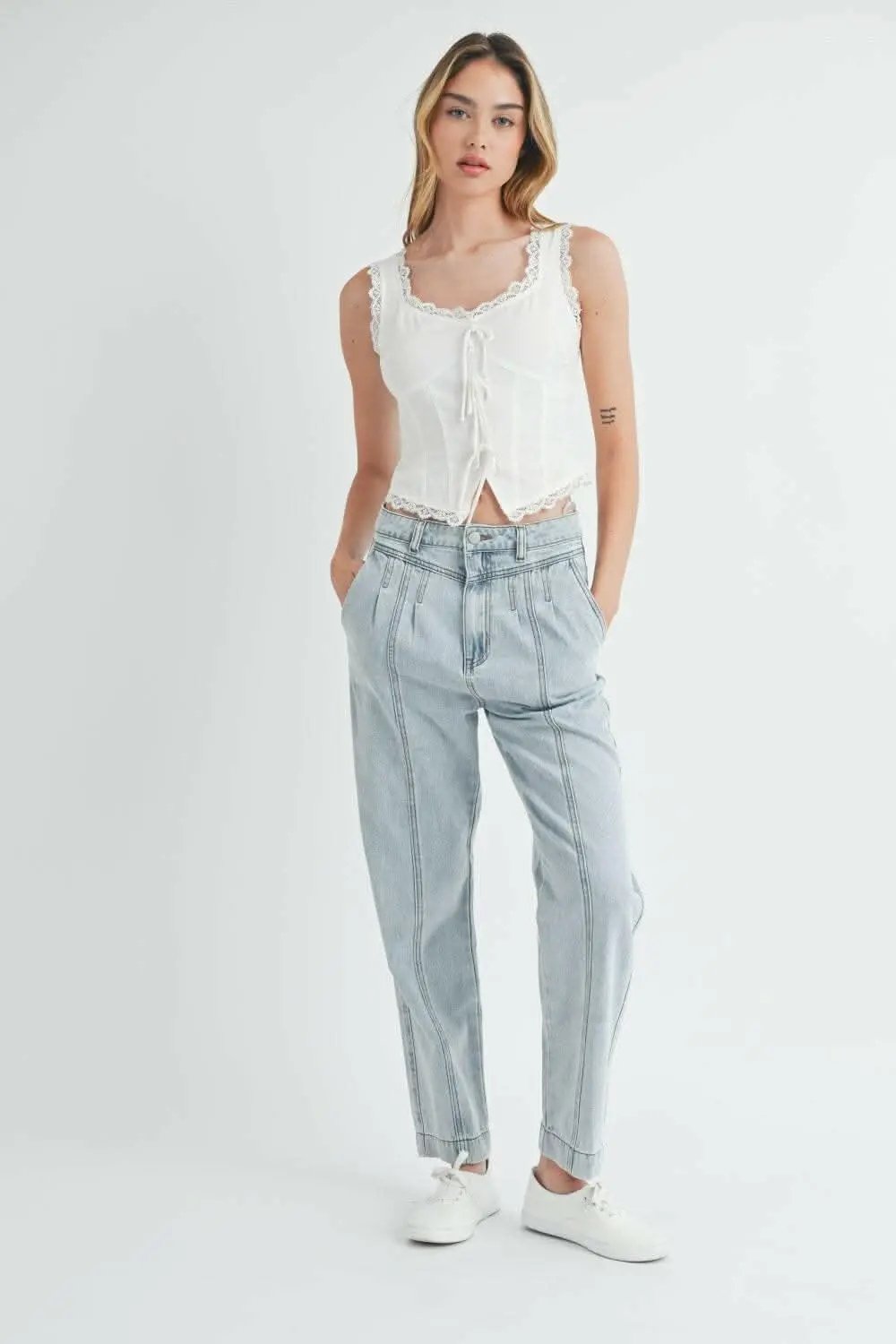 T-Shirts Trendsi MABLE Women's Straight Leg Pleated Denim Jeans