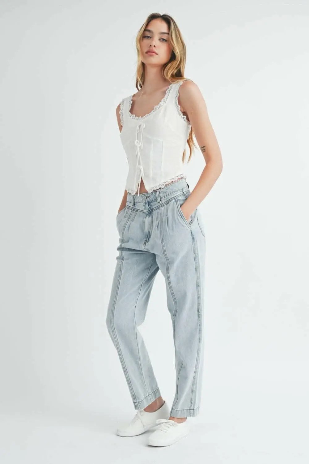 T-Shirts Trendsi MABLE Women's Straight Leg Pleated Denim Jeans