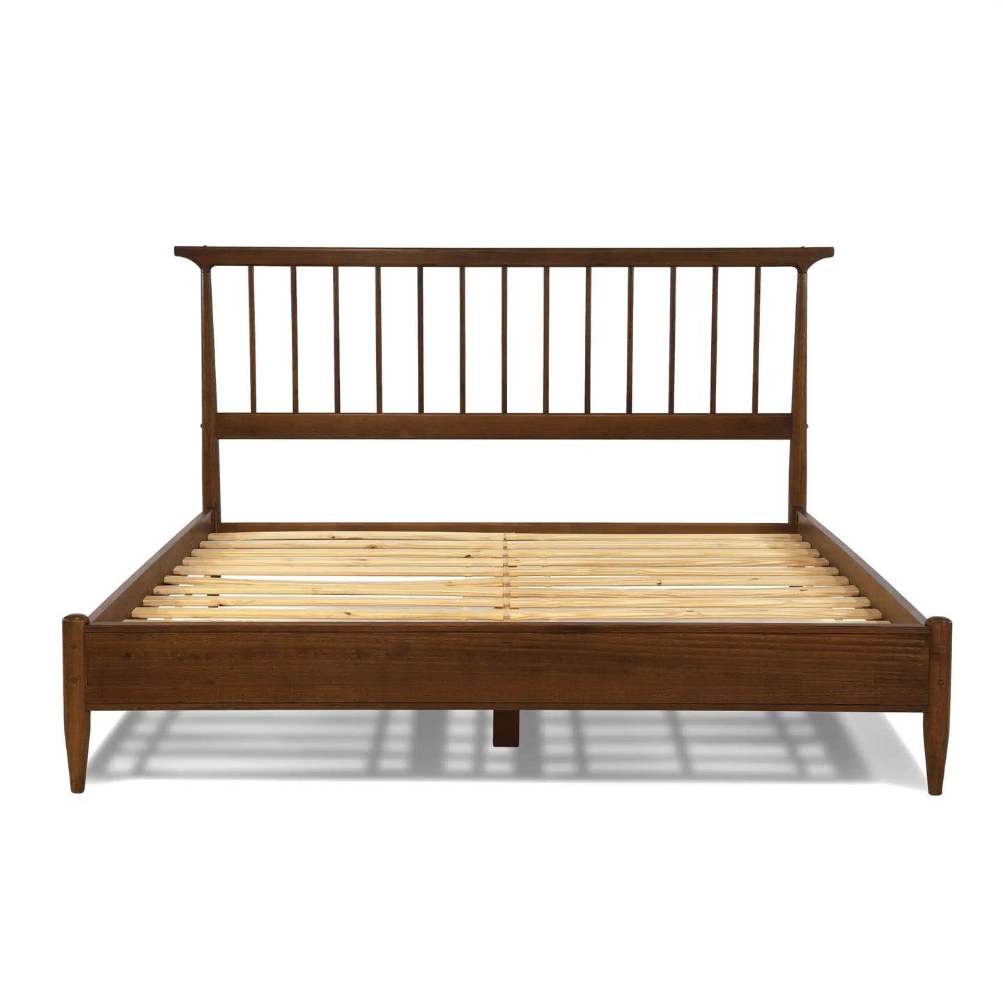 Estructura de cama de plataforma de madera maciza Queen Size de mediados de siglo con cabecero en nogal