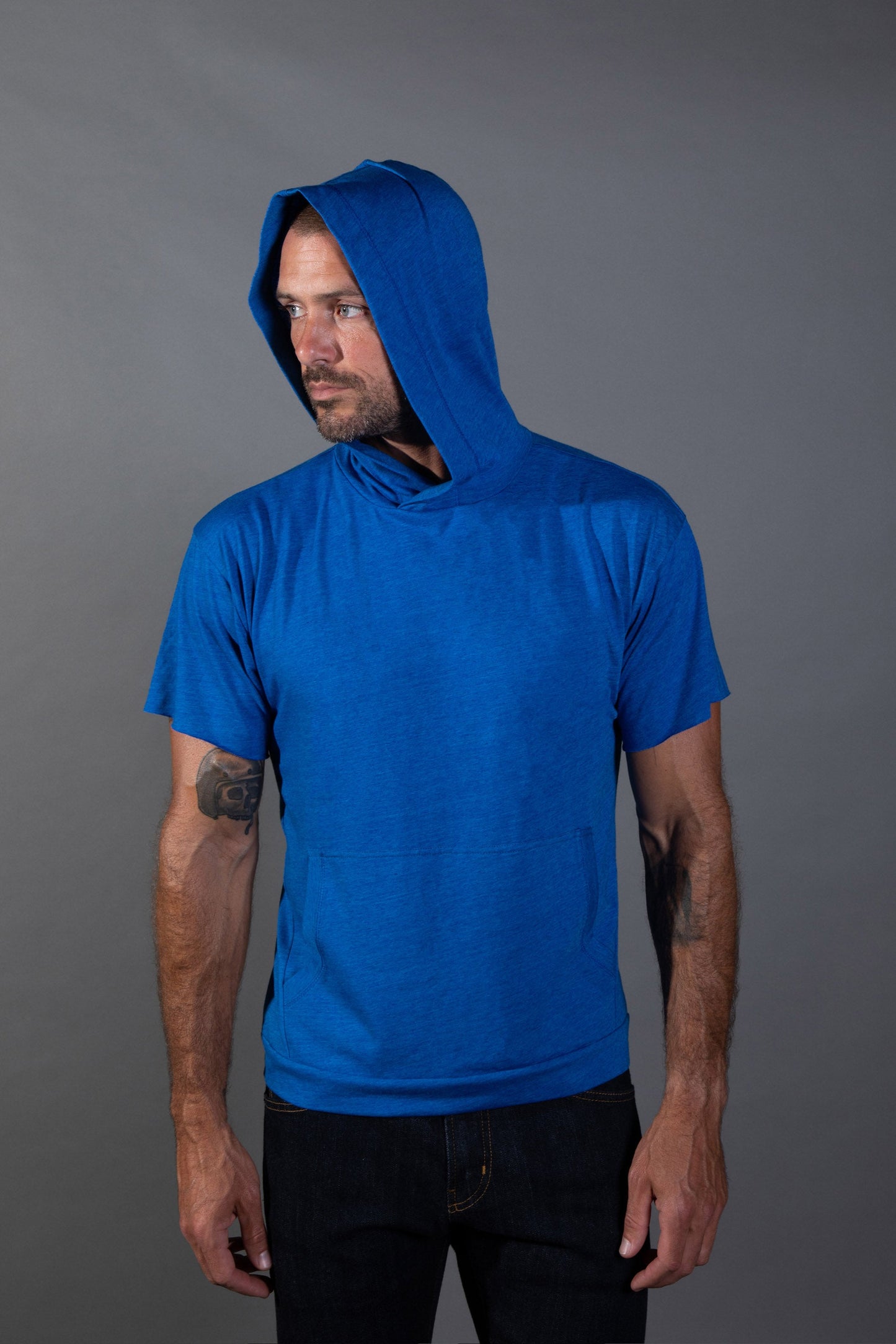 Sudadera con capucha de manga corta de mezcla de lino para hombre