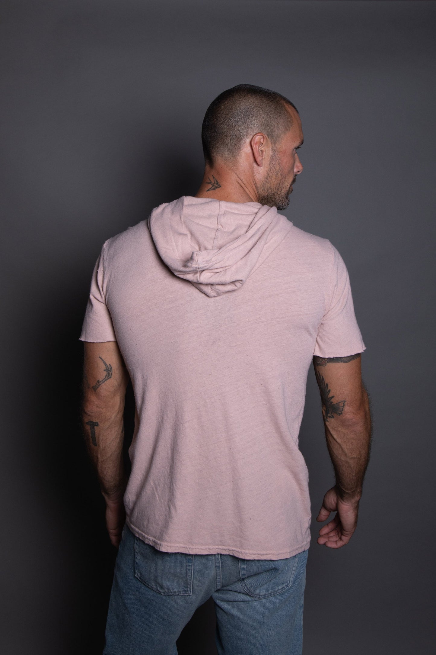 Sudadera con capucha de manga corta de mezcla de lino para hombre