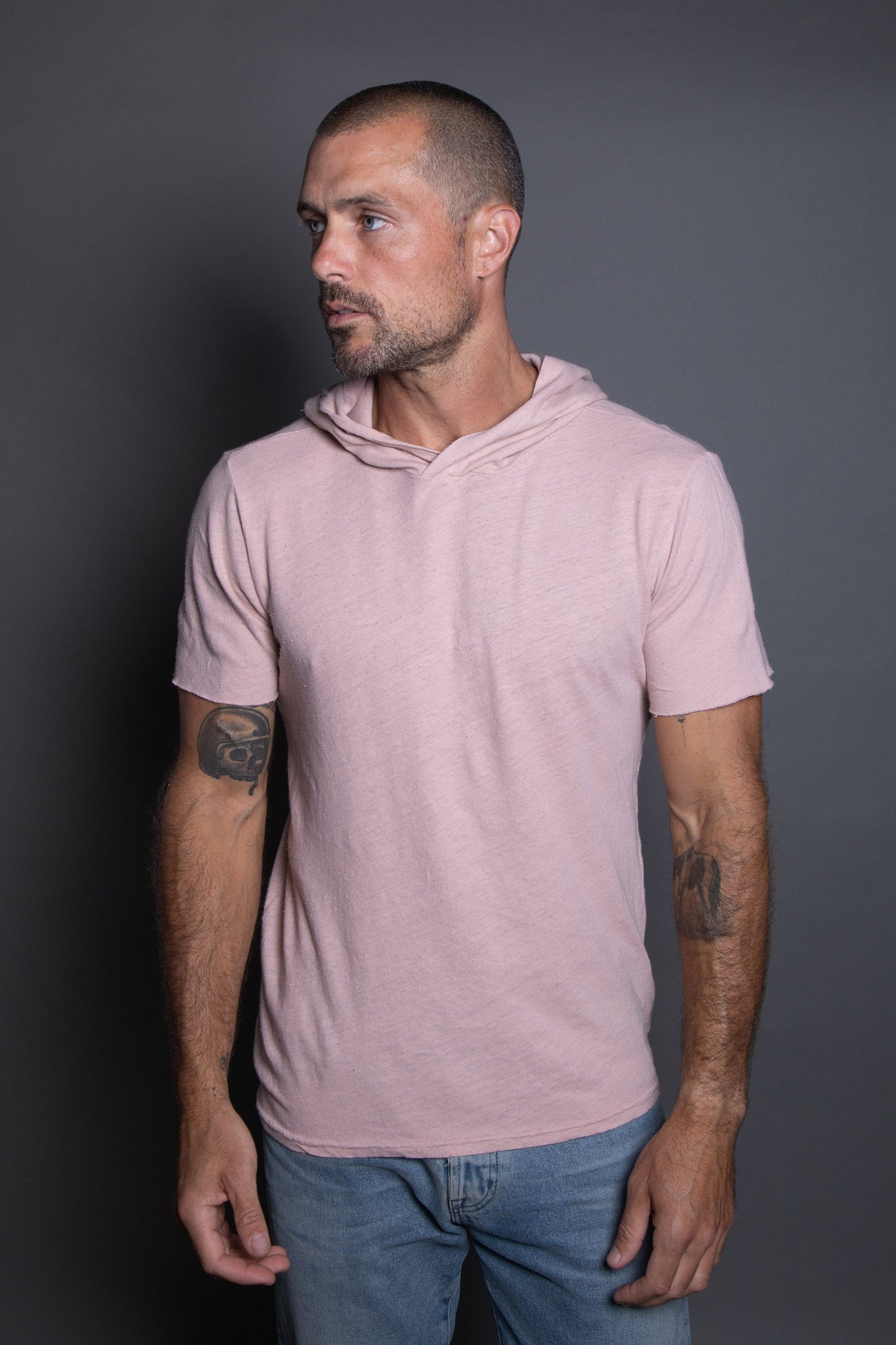 Sudadera con capucha de manga corta de mezcla de lino para hombre