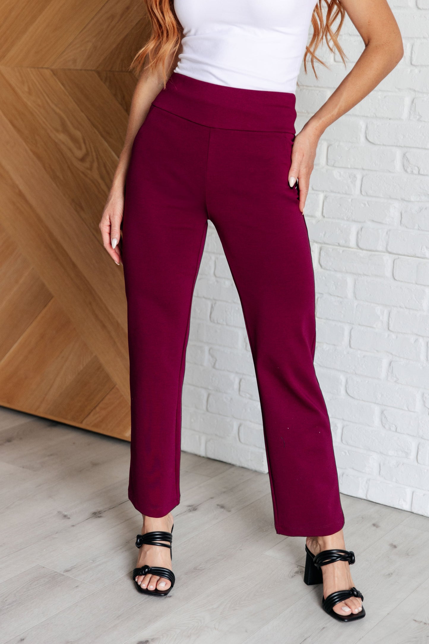 Pantalones Magic Straight color vino