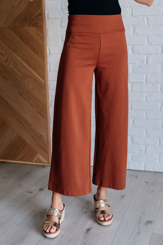 Pantalones Magic Capri de Pierna Ancha en Color Ladrillo