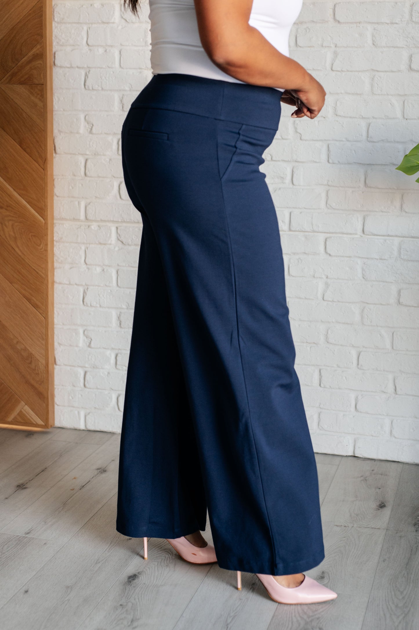 Pantalones Mágicos de Pierna Ancha en Azul Marino