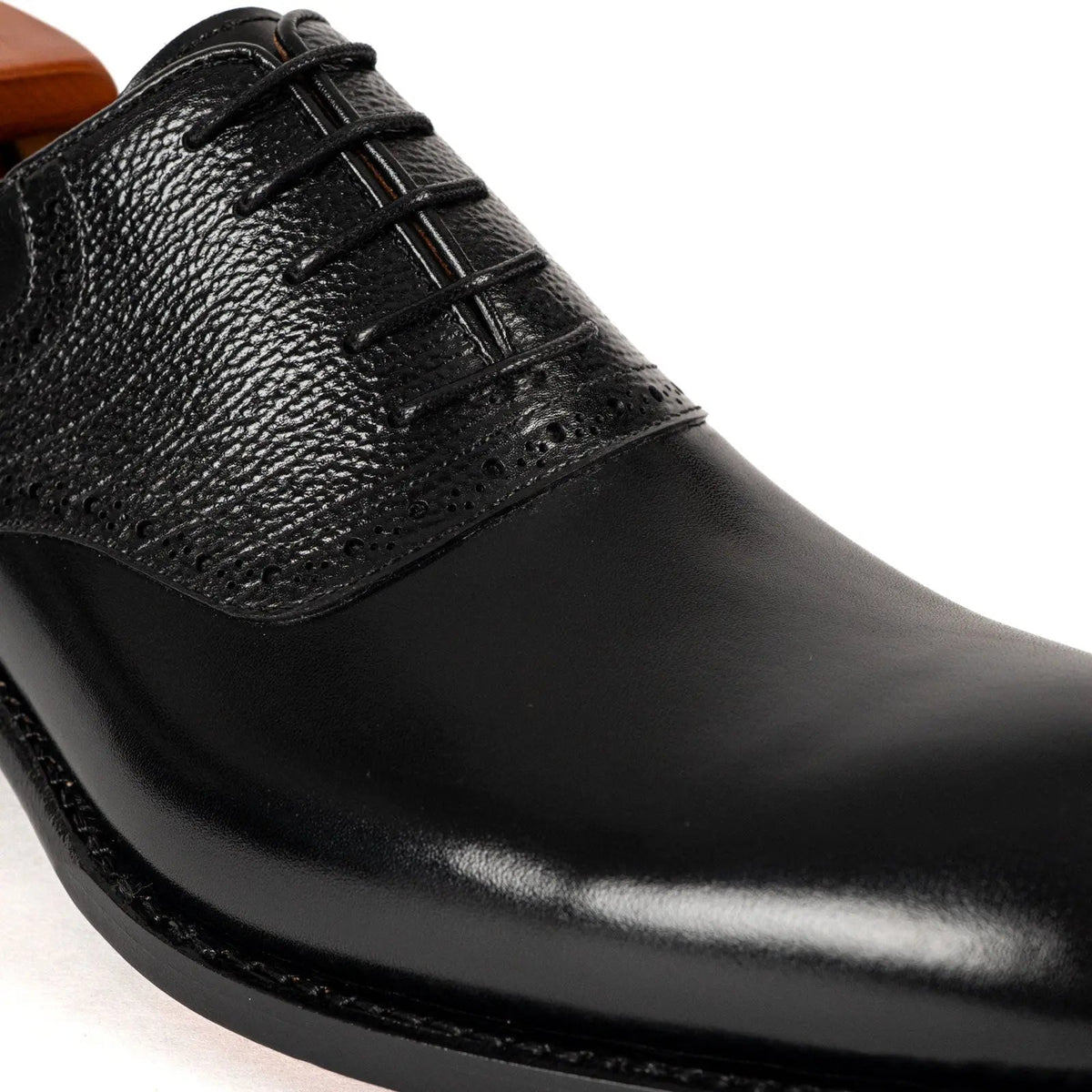 Black Plain-Toe Cow Leather Oxford Shoes