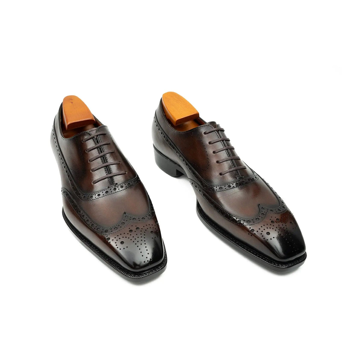 Glossy Wingtip Oxford Shoe with Tapered Squared Toe