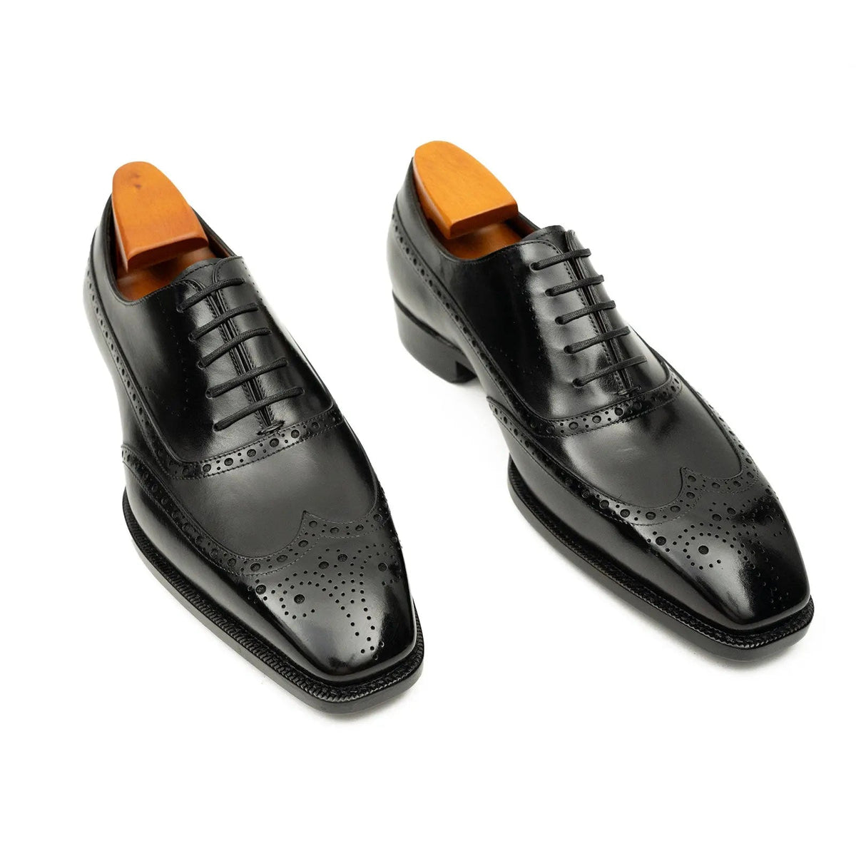 Glossy Wingtip Oxford Shoe with Tapered Squared Toe