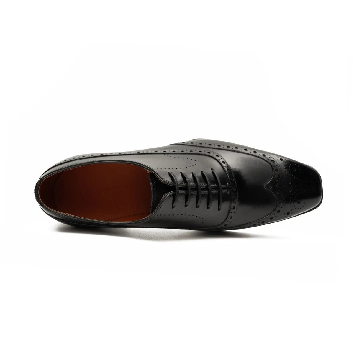 Glossy Wingtip Oxford Shoe with Tapered Squared Toe