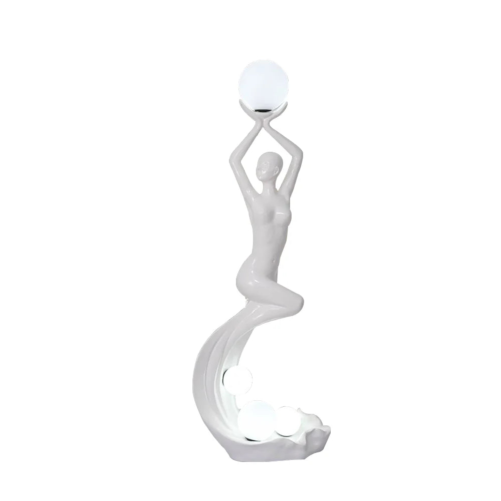 Lámpara de pie con escultura de sirena