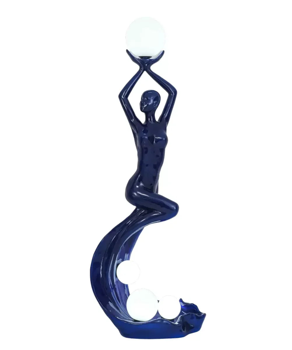 Lámpara de pie con escultura de sirena