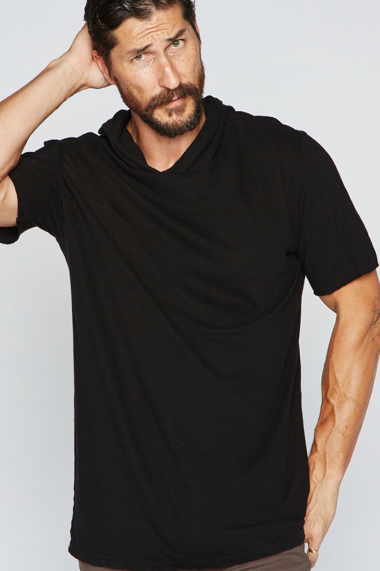 Sudadera con capucha de manga corta de mezcla de lino para hombre