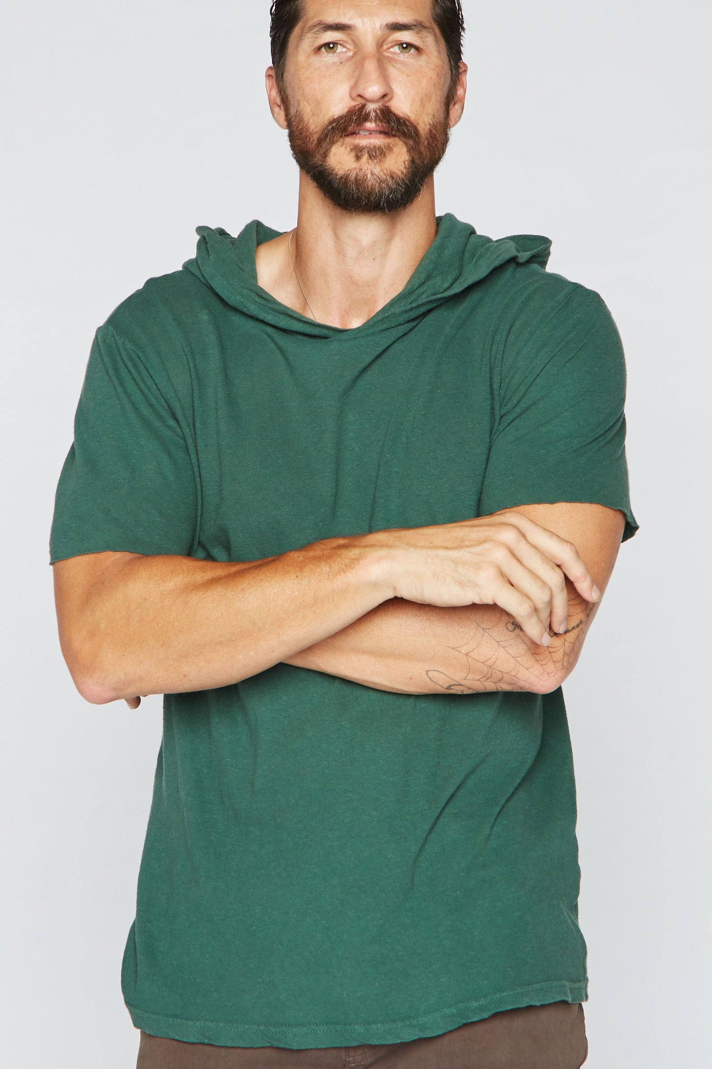 Sudadera con capucha de manga corta de mezcla de lino para hombre