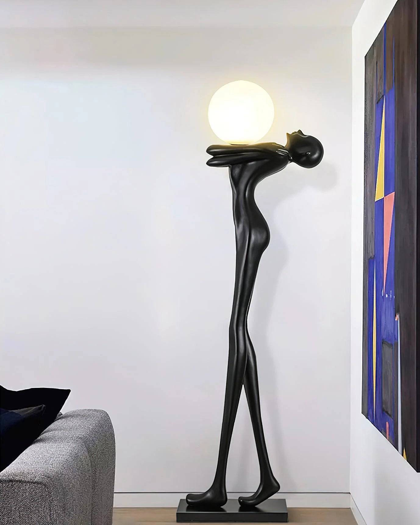Lámpara de pie con figura de escultura Moca