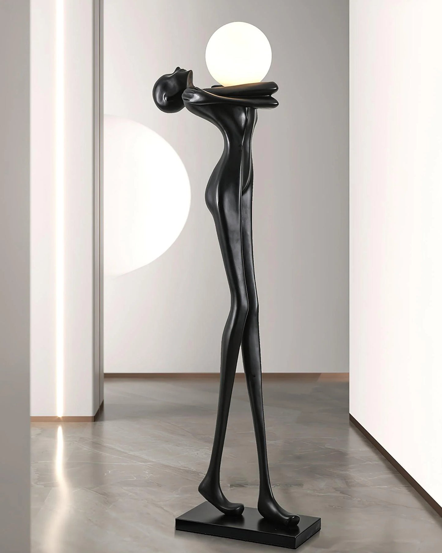 Lámpara de pie con figura de escultura Moca