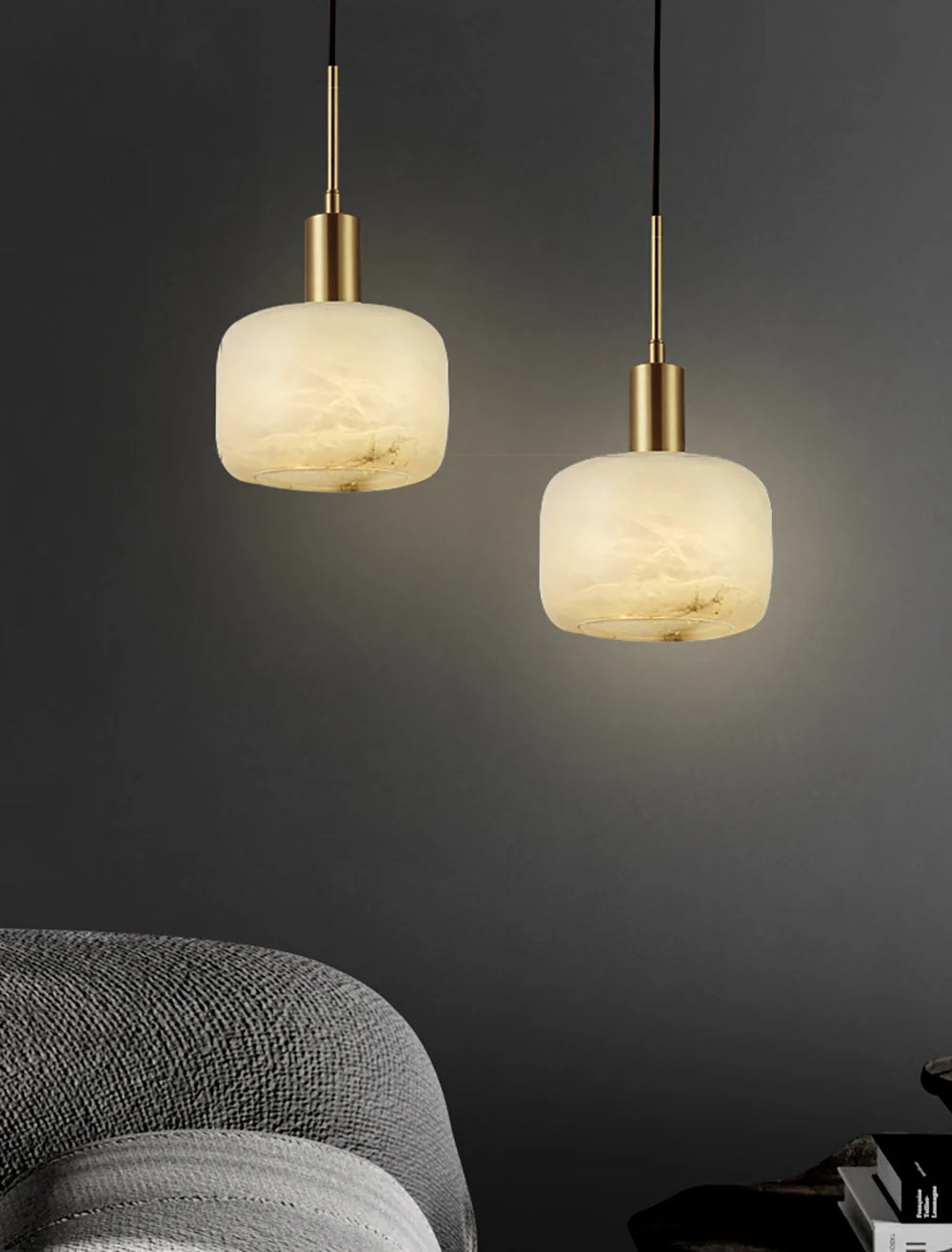 Lámpara colgante de mármol y cobre con cilindro moderno