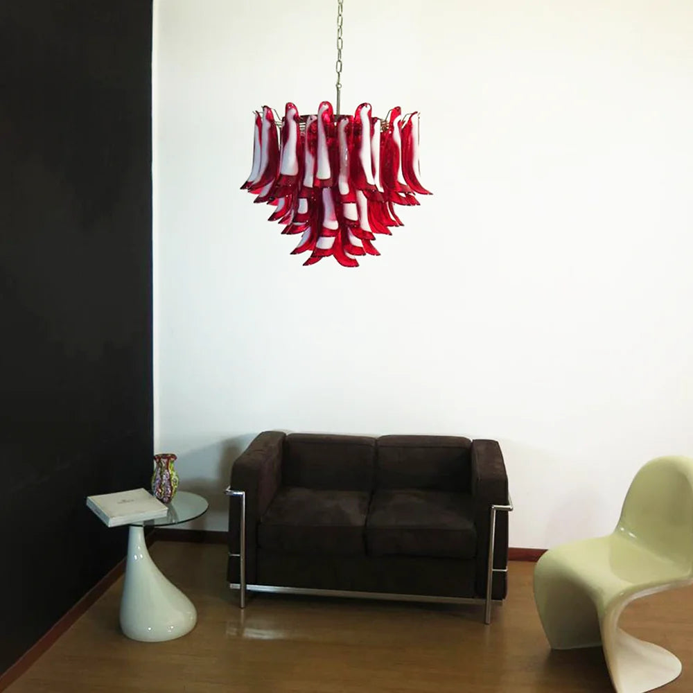 Candelabro vintage de cristal rojo de Murano con pétalos