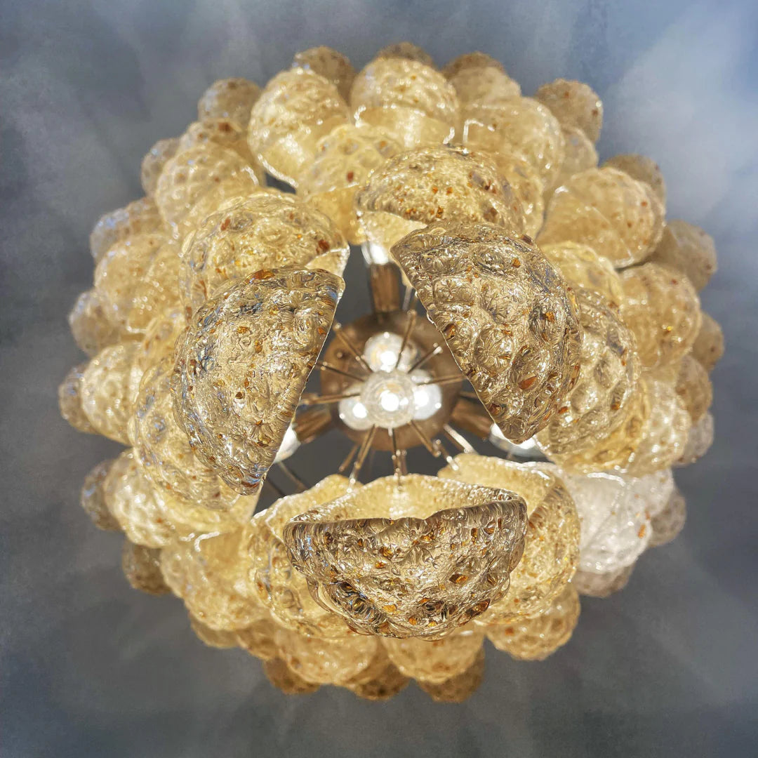 Lámpara de araña con colgantes de pétalos de cristal de Murano ámbar vintage
