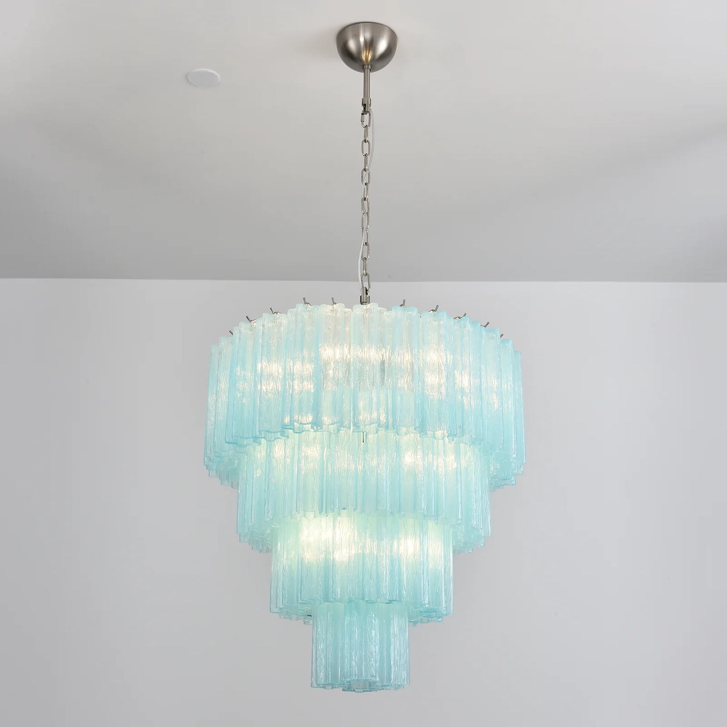Lámpara de araña con tubos de cristal azul de Murano