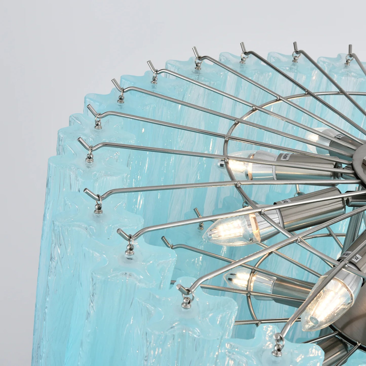 Lámpara de araña con tubos de cristal azul de Murano