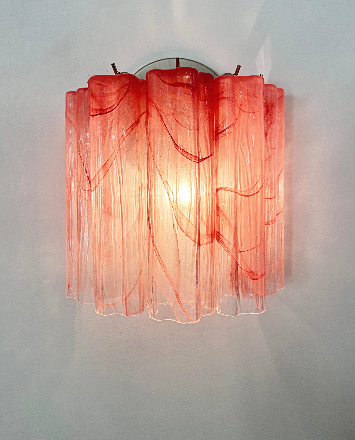Lámpara de pared de tubo de cristal rojo de Murano