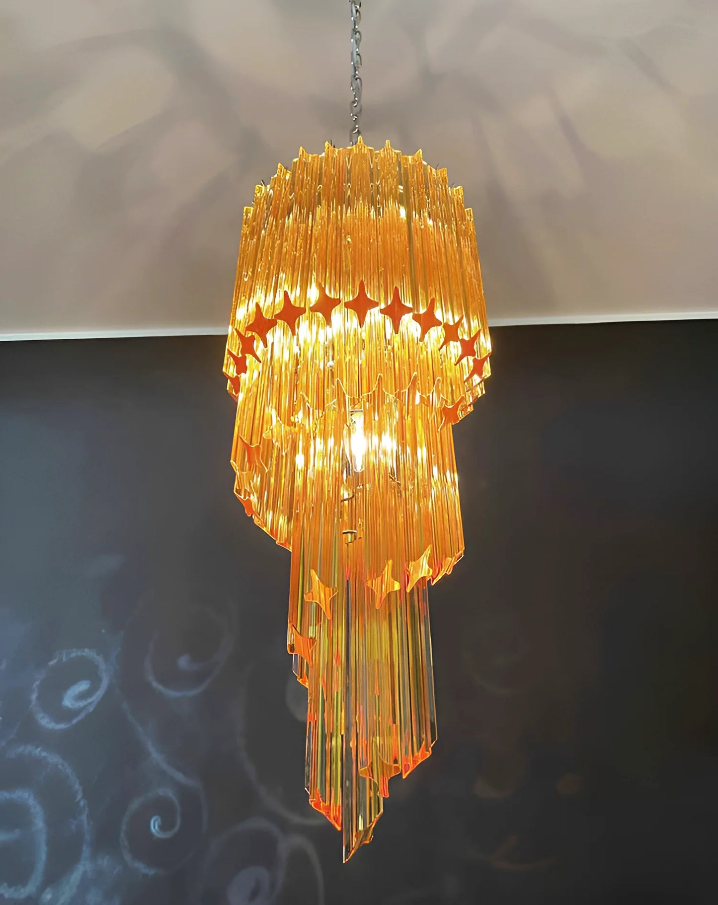 Candelabro Ámbar con Prismas Espirales de Murano