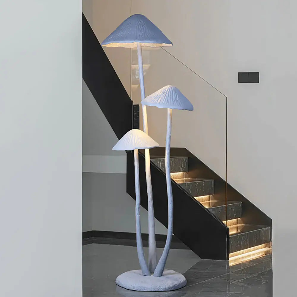 Lámpara de pie con escultura de seta