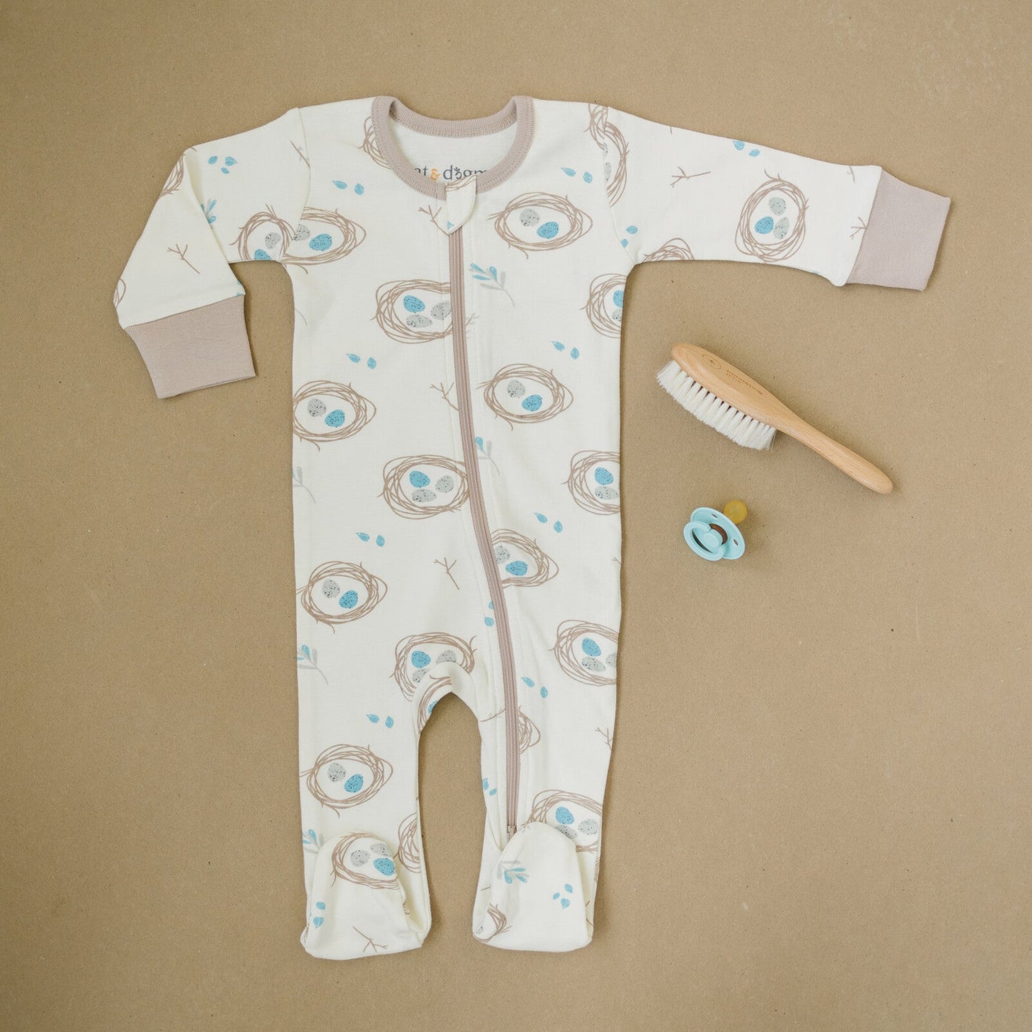 Pijama con pies GOTS de algodón orgánico - Nido de codorniz