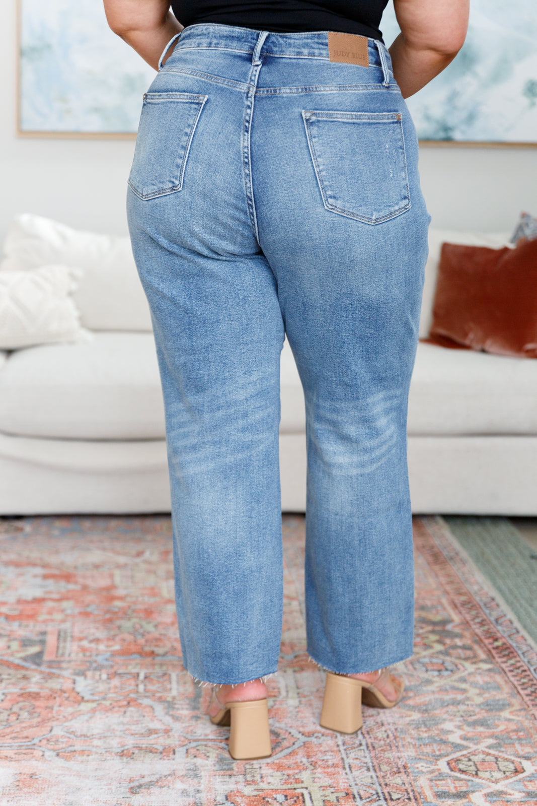 Jeans Nora tiro alto Magic Destroy corte recto ajustado rígido