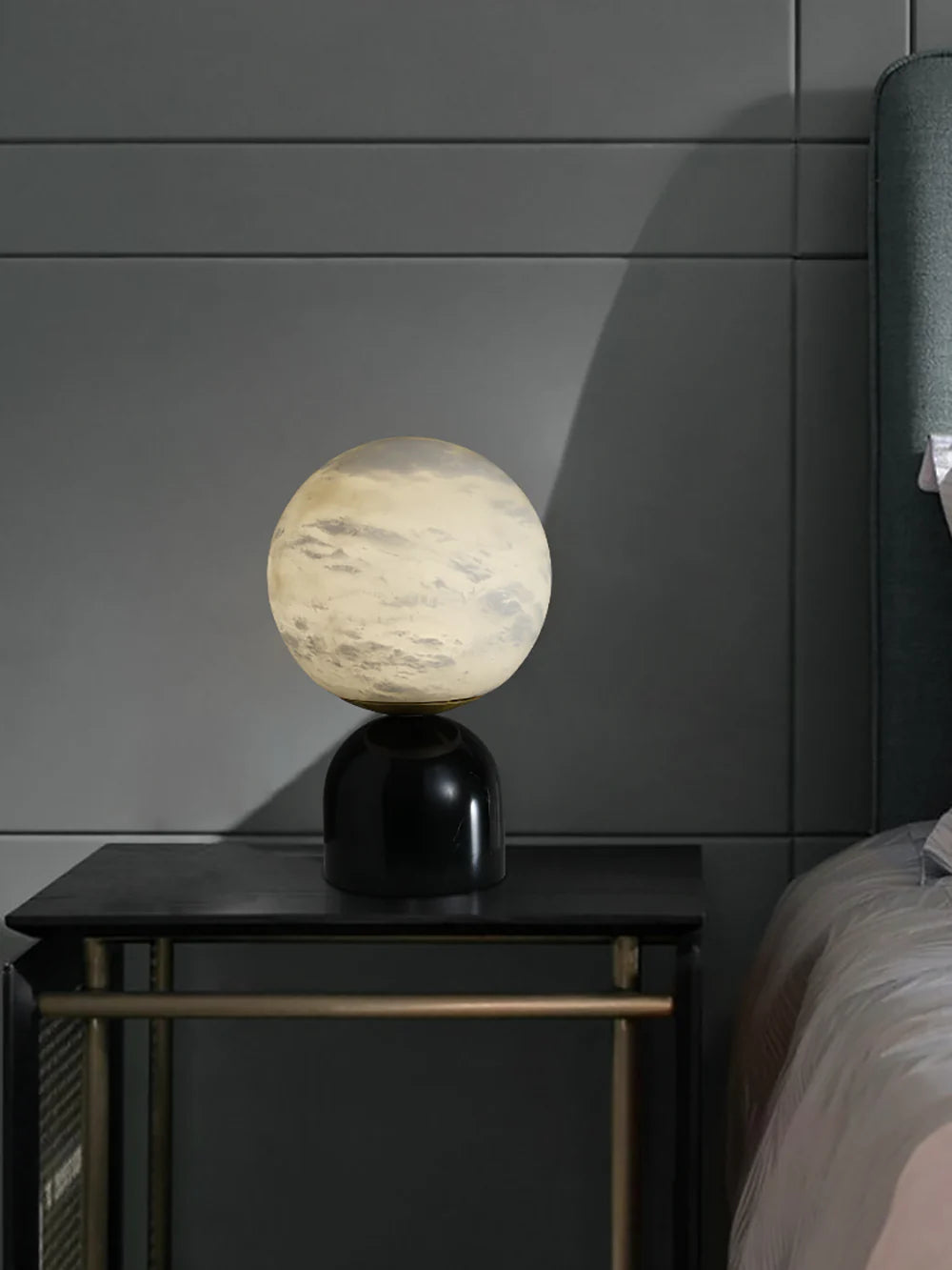 Lámpara de mesa de alabastro nórdica para mesita de noche