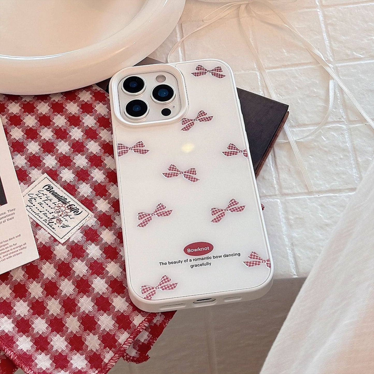 Funda de teléfono para iPhone 17 con lazo a cuadros rojos dorados Apple 14 para cristal duro 16promax 13 dulce