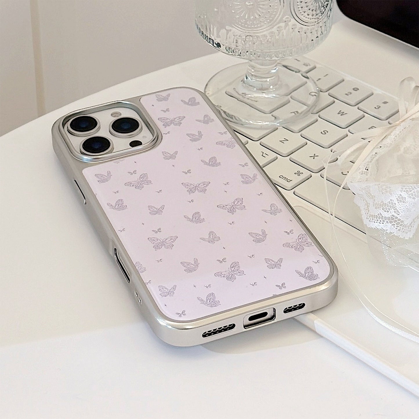 Funda de teléfono mariposa morada dorada adecuada para Apple 15pro max carcasa para iPhone16 Epoxi 17 galvanoplastia 14 Huawei