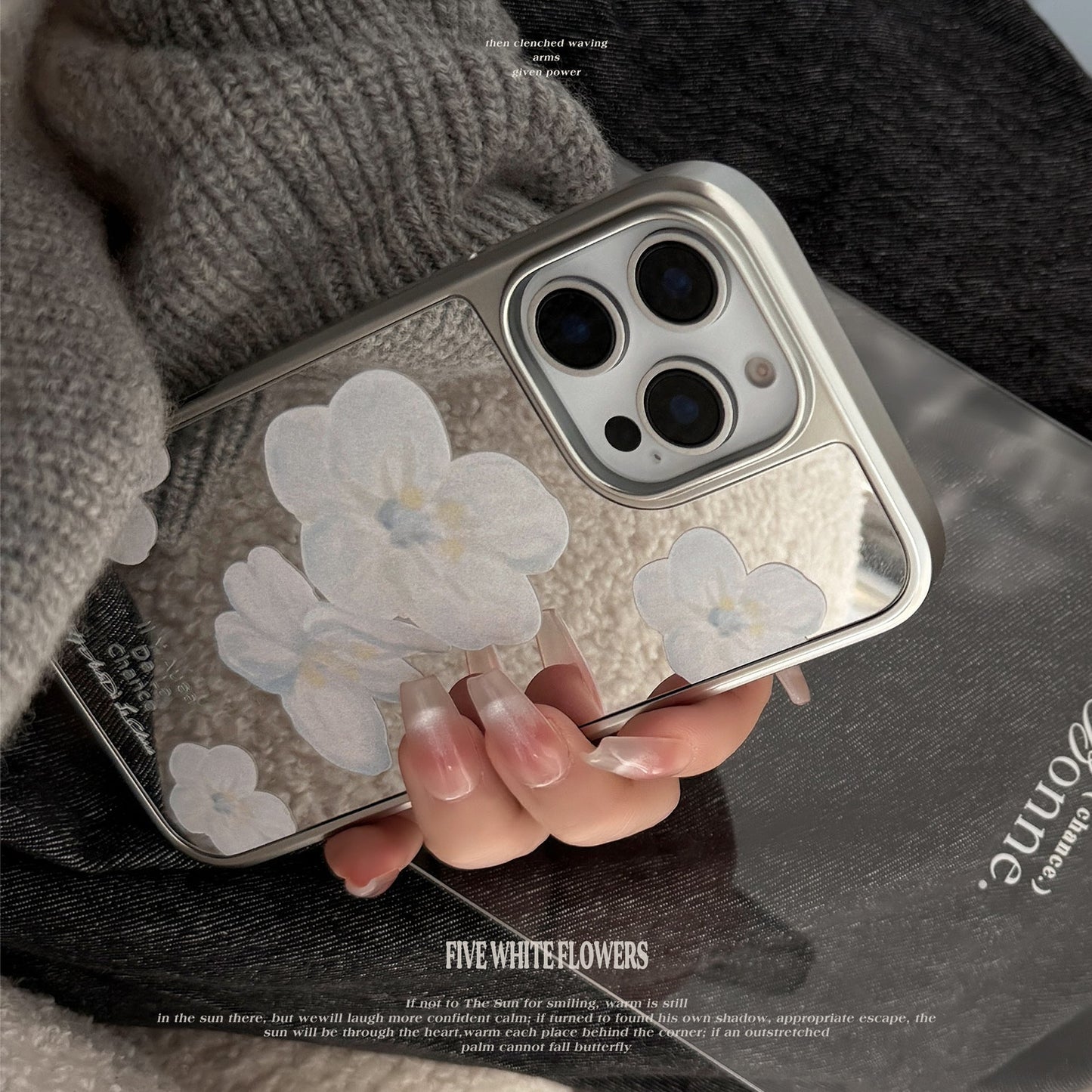 El temperamento suave se aplica a la funda de teléfono móvil Apple 15promax para iPhone 17, con diseño de flores de espejo, coreana, galvanizada.