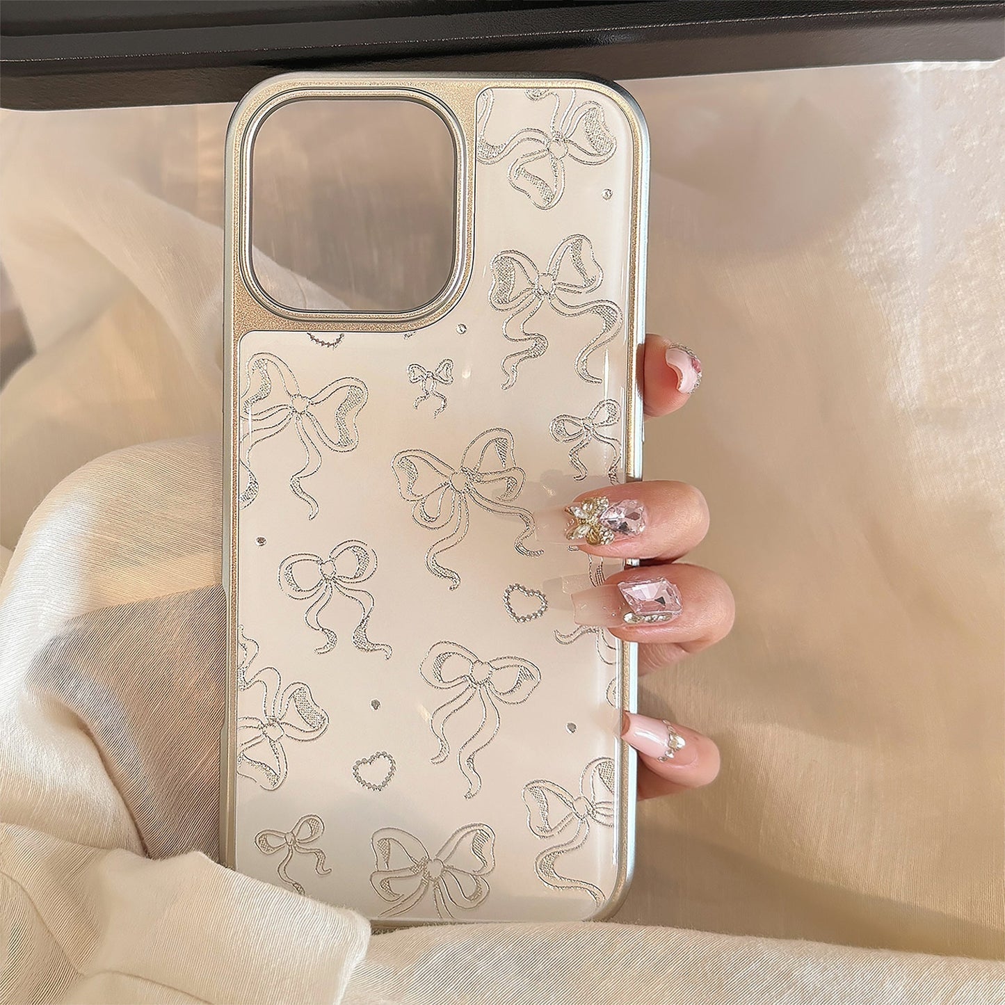 Funda de teléfono móvil Gilt Apple 16promax iphone15 lazo de perlas 13 galvanoplastia 17 para Huawei P70