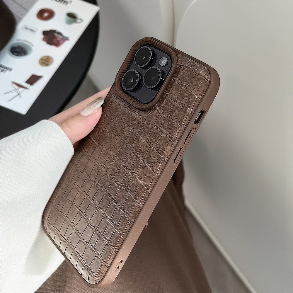 Estuche para teléfono móvil iPhone13/11 con patrón de cocodrilo retro marrón, 15/16/17promax, estilo premium, personalidad.