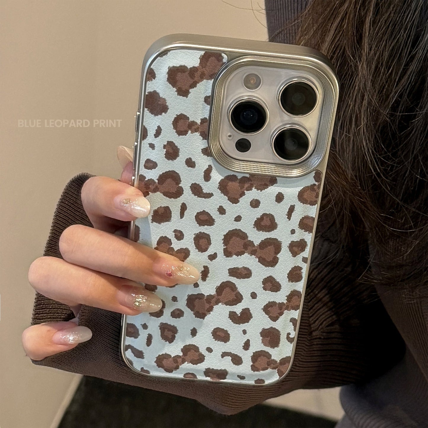 Funda rígida de cuero con lazo y estampado de leopardo vintage, borde plateado, para iPhone 17, 16promax, 15 y 13, 11
