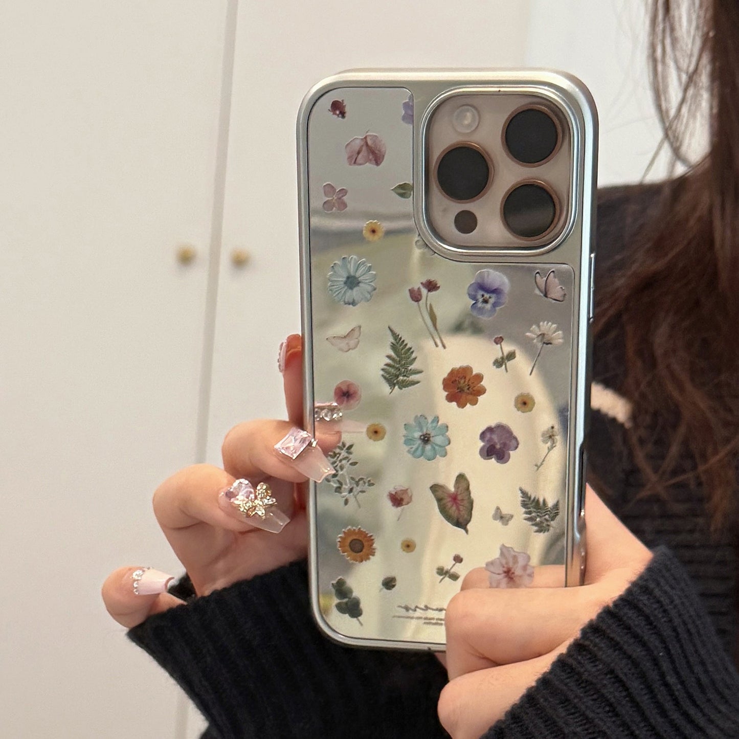 Flores pequeñas y frescas son adecuadas para la funda de teléfono móvil Apple 15promax iphone17 espejo 13 galvanoplastia dura 15 Huawei